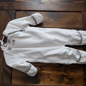 North face snow suit size 3 to 6 months